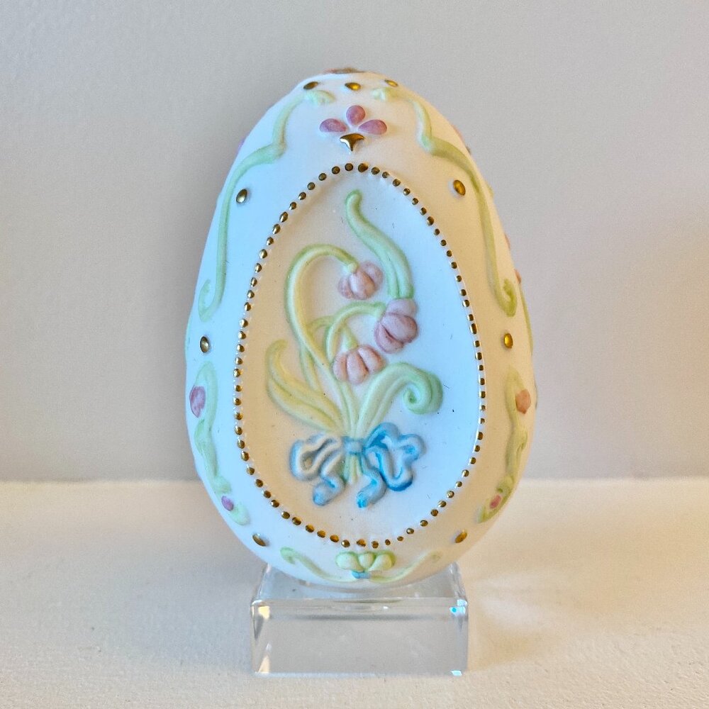 Vintage Franklin Mint Cybis Egg